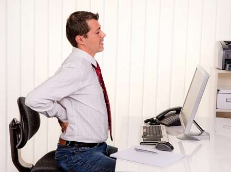 Giảm đau lưng hiệu quả cho dân văn phòng