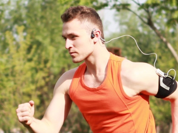Tập luyện thể thao giúp cải thiện sức khỏe cho nam giới tuổi sau 30